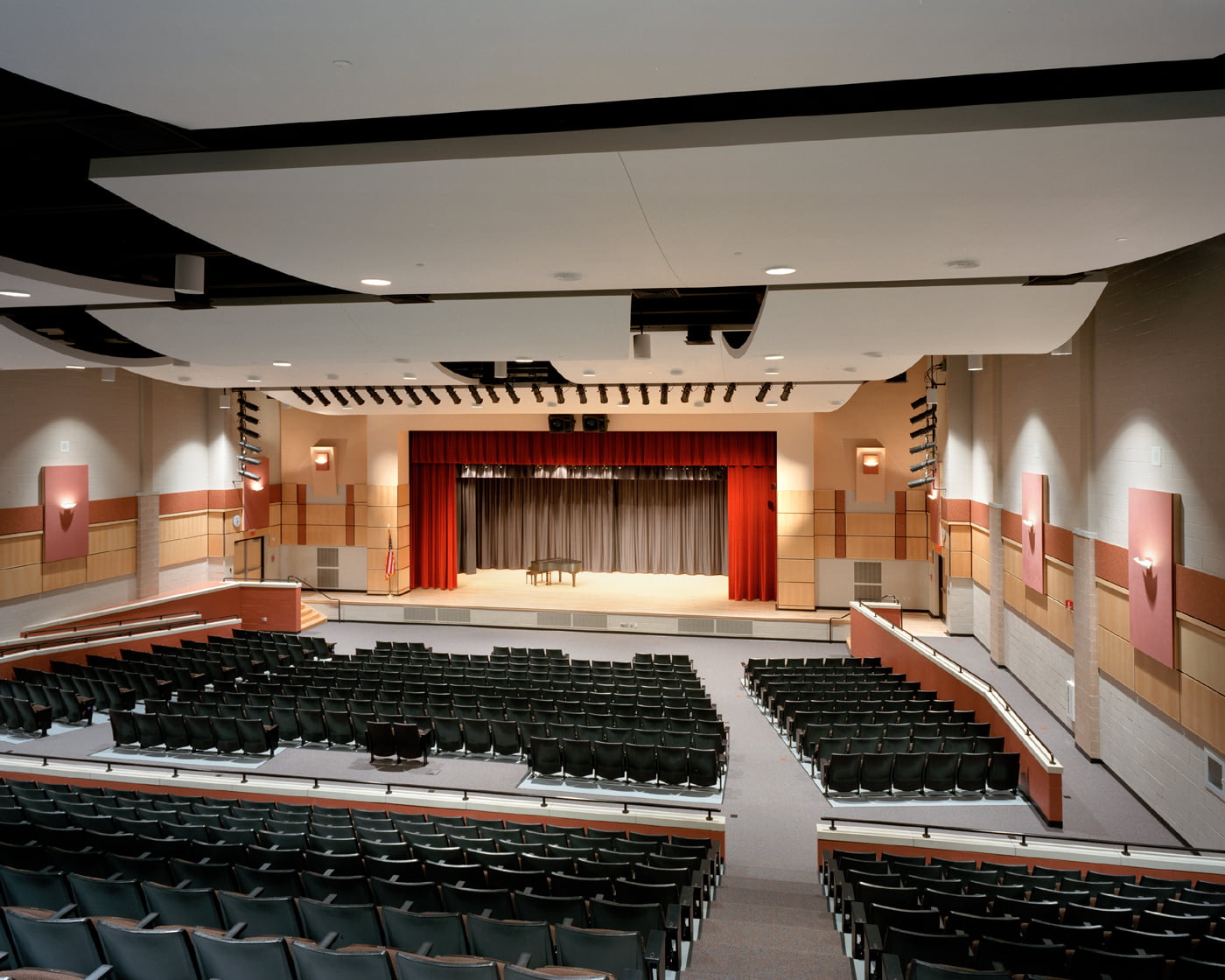 Belchertown Community Theatre - DRA Architects